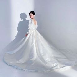 -唯一旅拍·颂当代影像艺术中心(上城店)