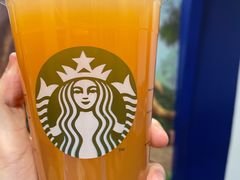 -星巴克臻选(莘庄仲盛店)