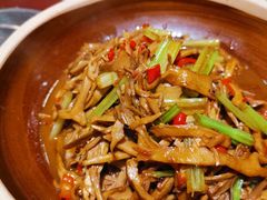 -筒子骨炖黄鸭叫·許家故事(凯德广场店)