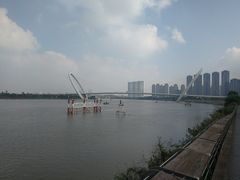 -南京眼步行桥
