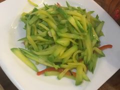 -滇香肴·云南菜蒸汽石锅鱼(云南北路店)