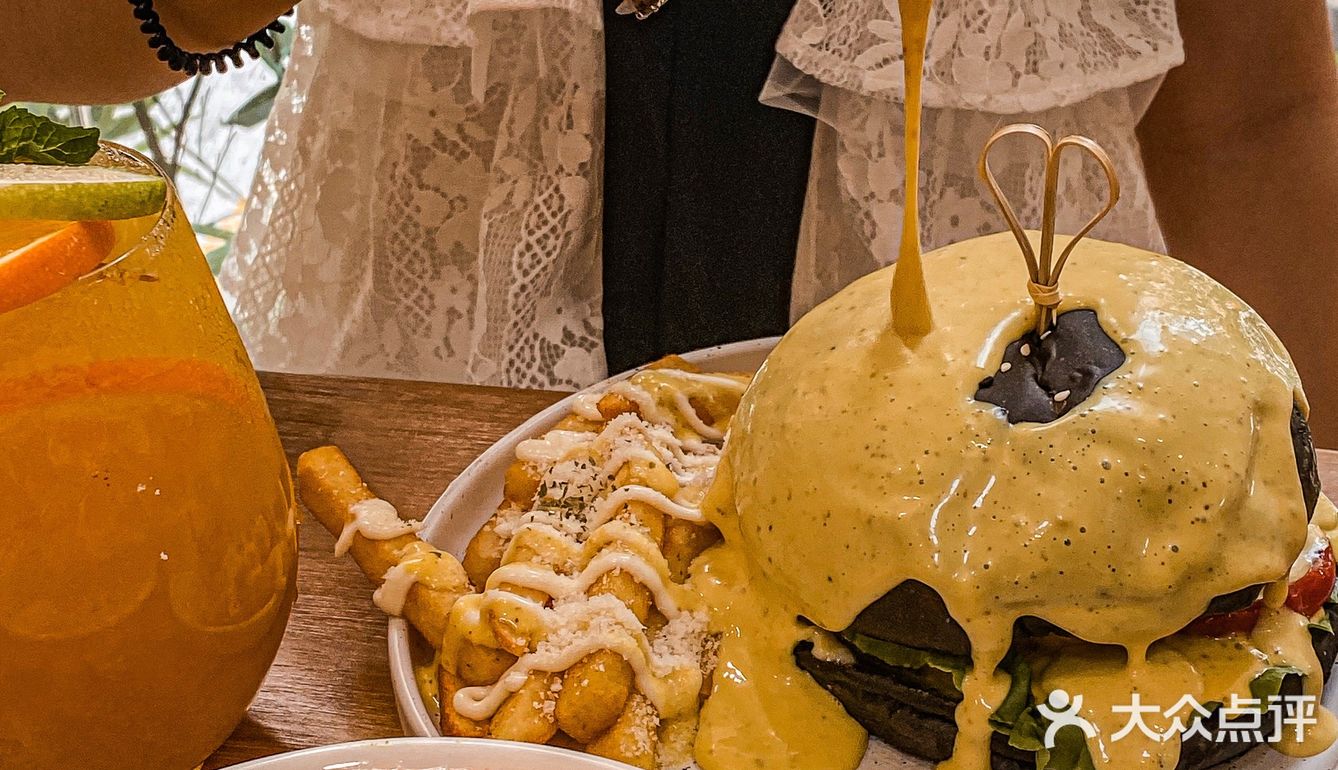 比我手臂还粗的芒果奶油布丁肠