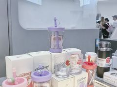 -喜茶(迪士尼小镇·平行宇宙店)