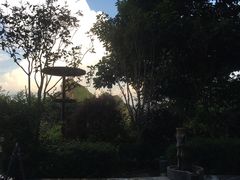 -英德宝晶宫天鹅湖茶语温泉