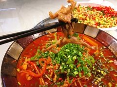 -兔行天下-鸿鹤鲜锅兔(中海国际店)