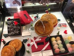 -Salon de The de Joel Robuchon(外滩18号店)