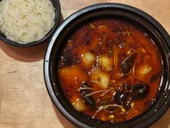 -渝是乎酸菜鱼(龙旗购物中心店)