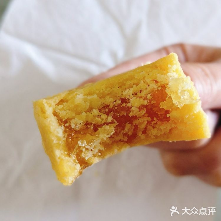 是湾湾朋友从湾湾带回来。虽然在超市里也能买到新东阳
