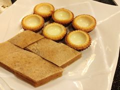 双皮奶蛋挞拼脆皮松糕-味可道美食坊(福基路店)