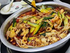 -周良天山牛杂城(天山路总店)