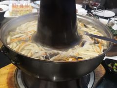 -铜锣湾·有麝自然香(渝北财富中心店)