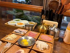 -银米·云南传统过桥米线(双廊黑金冠店)