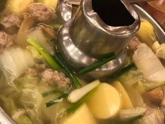 -J Daeng Seafood