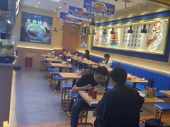 -花临兰州牛肉面(重庆南坪万达店)