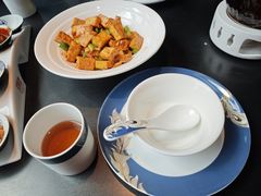 -凤凰湘语·平价海鲜餐厅(浦东旗舰店)