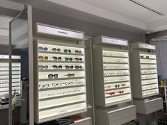 -目艮眼镜SHOWROOM(品牌集合店)