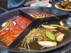 -渝里重庆火锅(航天城店)