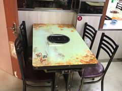 -荣吉招牌自助骨头锅(顾乡店)
