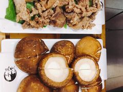 香菇-三头牛·潮汕牛肉生蚝火锅 (夏湾店)