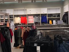 -H&M(鹏欣水游城店)