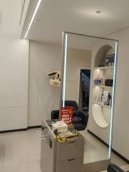 -摩登时代美发沙龙