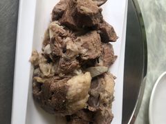 -清真·胖妈妈手抓餐厅(定西路长城宾馆店)