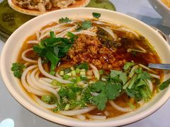 纯正云南小锅米线-遇见阿家村云南菜(魏公村店)