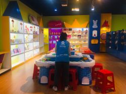 -哒卟溜欢乐王国(禹州城市广场店)