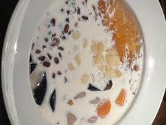 -RUXU入续糖水铺与包(卓悦中心店)
