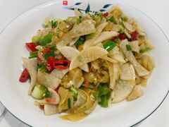 酸萝卜蛋皮-三只鸟本地特色菜馆(上饶总店)