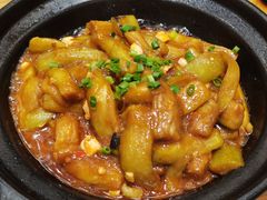 咸鱼鸡粒茄子煲-顺风汤馆·广府粤菜(江宸天街店)