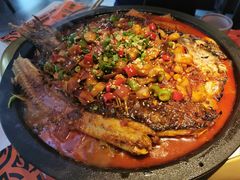 蒜香味烤鱼-鸣记脆皮烤鱼·海鲜烤鱼(三八广场店)