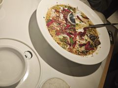 -江渔儿酸菜鱼(万科东荟城店)