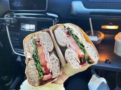 -Catch Bagel(芳草地店)