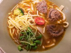 手切酸菜牛腱子面-陳八两面家(滨江天街店)