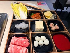 -海底捞火锅鲜切牛肉主题店(长寿路店)