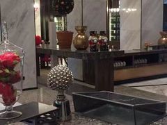 -上海虹桥西郊假日酒店