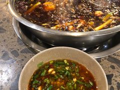 -肖肖酸萝卜鱼火锅(总店)