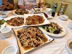 -宾朋海鲜特色美食餐厅·纯手工鲅鱼水饺(兴海路店)