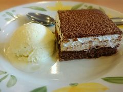 提拉米苏加香草雪糕-萨莉亚意式餐厅(深圳北站店)