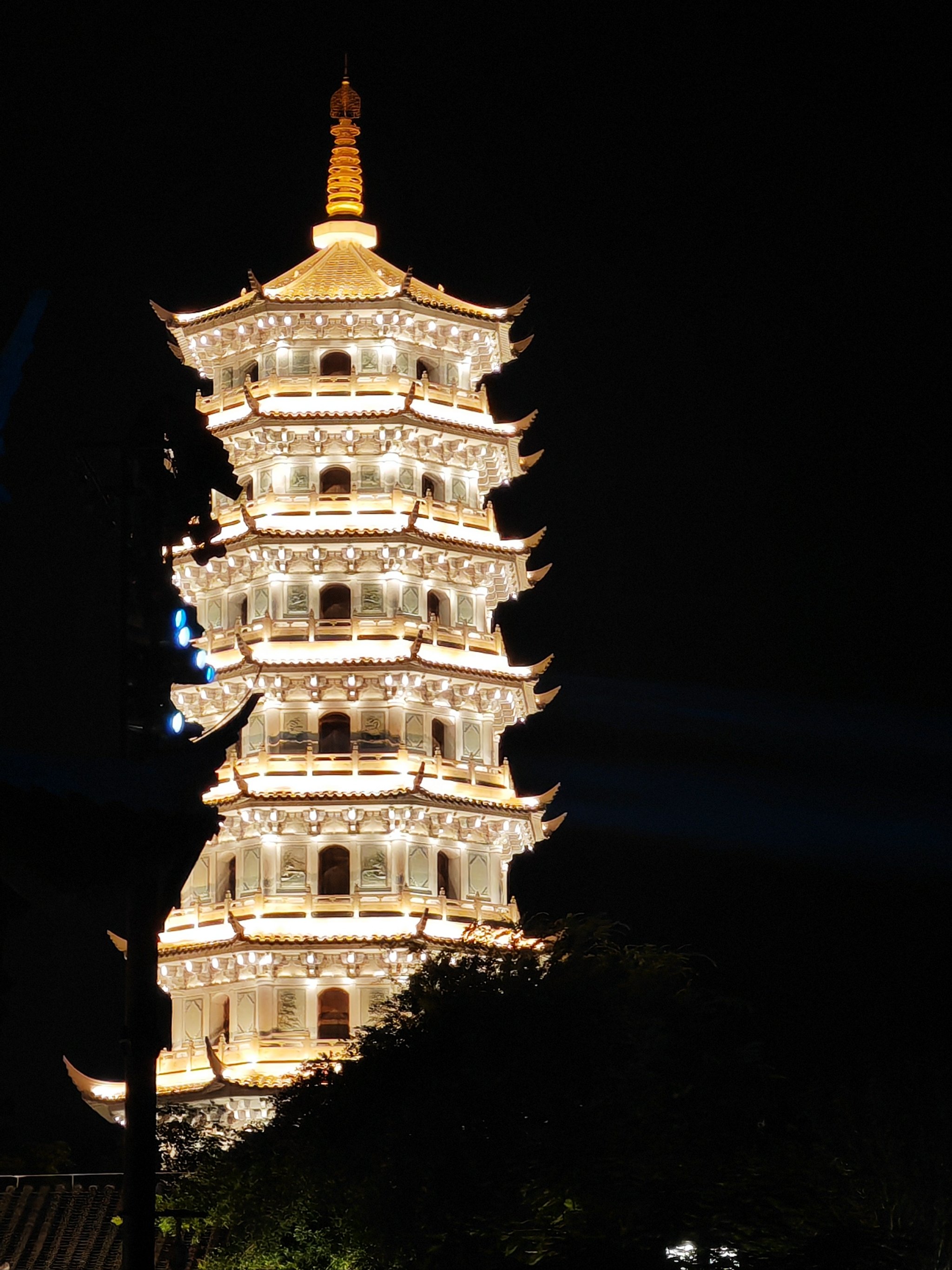 闽越水镇夜景图片