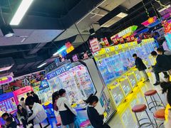 -直通车欢聚中心(崇州万达店)