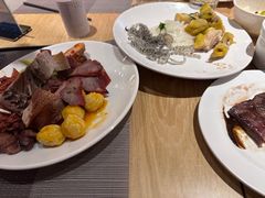 -齐河孔雀王温泉酒店·金孔雀自助百汇