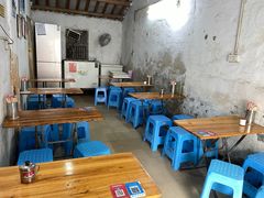 大堂-陈氏老字号十三小炸炸店