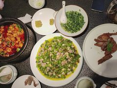 -万重锦·人文川菜馆(骡马市店)