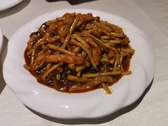 -鑫巴蜀小镇 · 水煮鱼专研店(玉桥店)