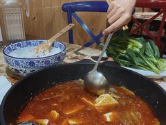 昂刺鱼鲜鱼锅-小小河边鱼·黄辣丁鲜鱼锅(黎阳店)