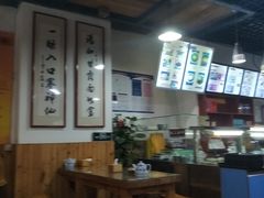 -陇上全荟兰州传统牛肉面(延吉路店)
