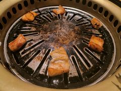 -炼火烤肉店