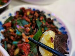 大蒜叶炒腊牛肉-文和友老长沙龙虾馆(化龙池店)